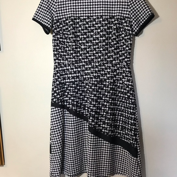 SOLD - Black/White Short Sleeve Dress - Picture 12 of 16